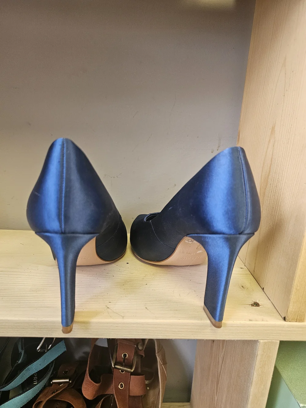 Zara Navy Pointed Toe Satin Pumps - Picture 2 of 8